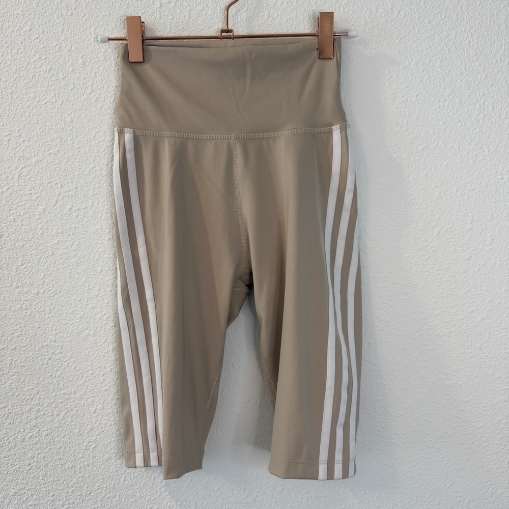 Adidas Tan High Waisted Biker Shorts XS Athletic Gym Workout Athleisure Neutral